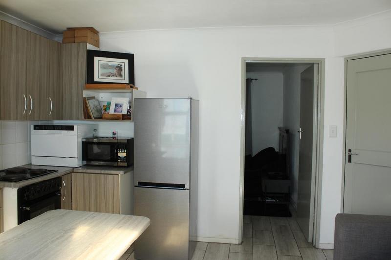 To Let 1 Bedroom Property for Rent in Oostersee Western Cape